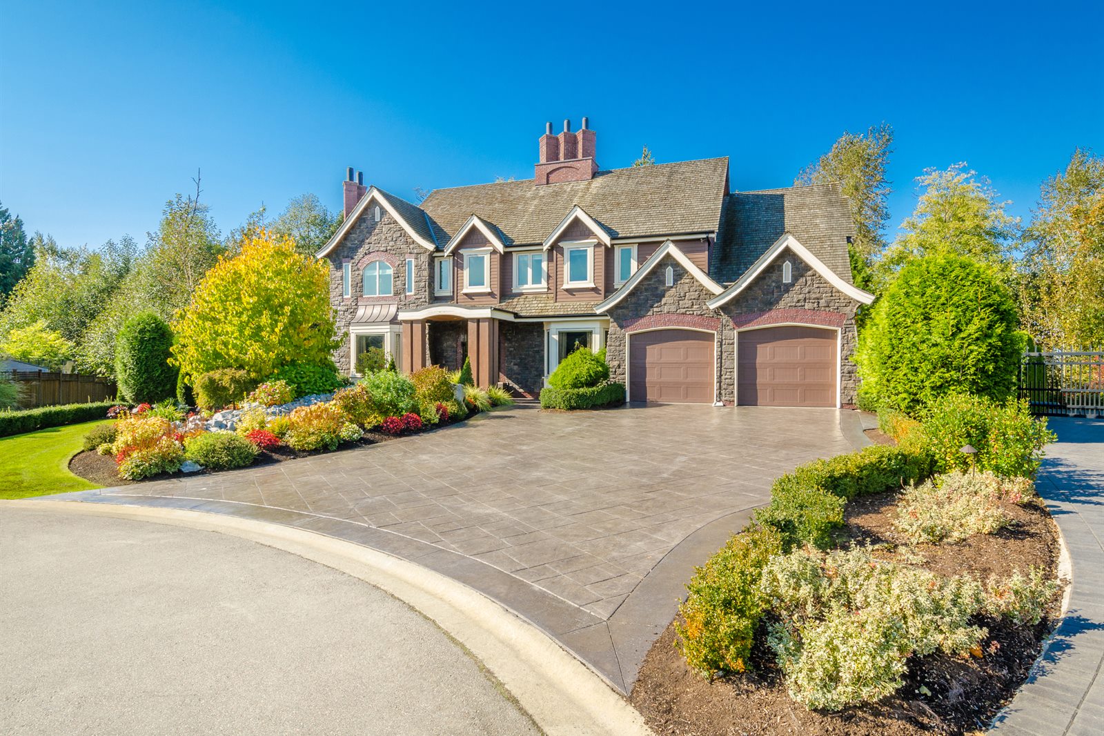 Residential landscaping company serving Elk Grove, CA